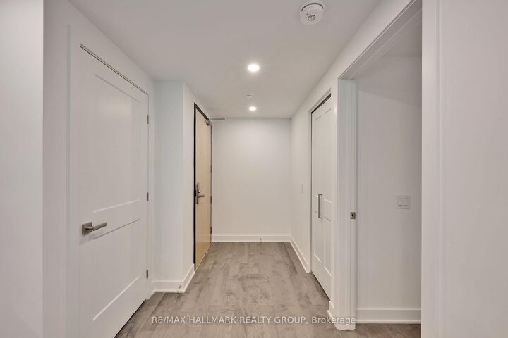Property Photo:  340 Queen Street 701  ON K1R 0G1 