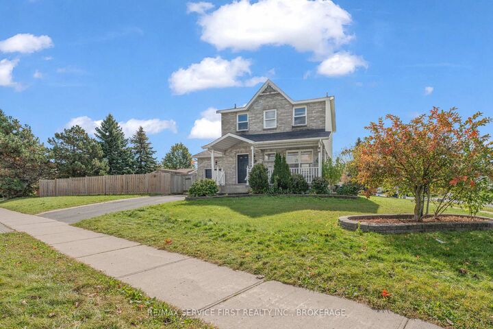 Property Photo:  363 Waterloo Drive  ON K7M 8L2 