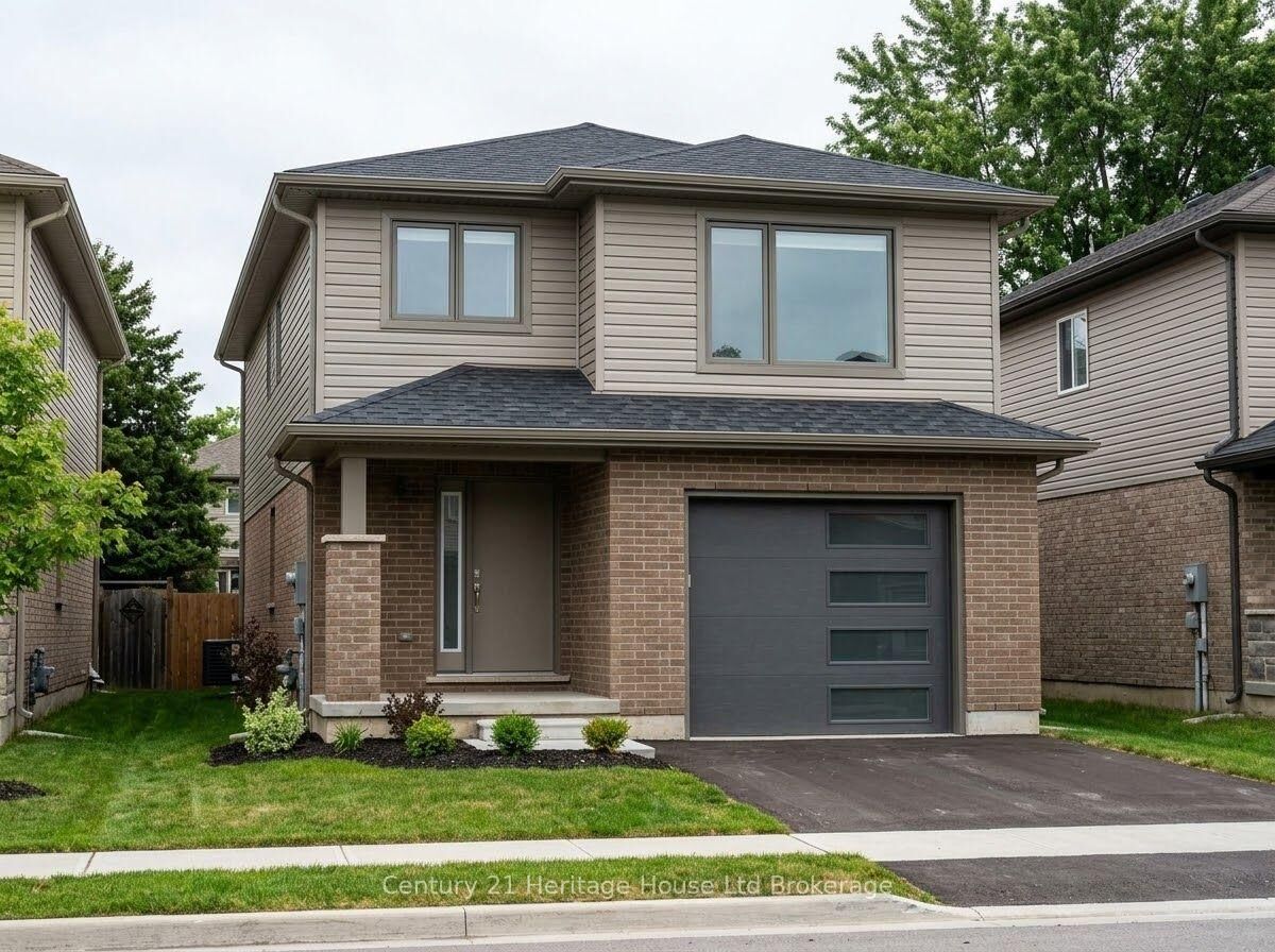 Property Photo:  319 Anderson Street  ON N4S 0G6 