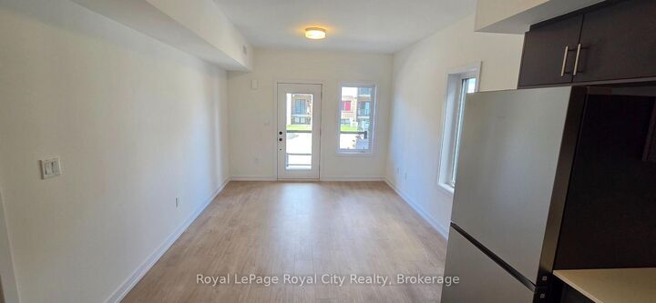 Property Photo:  42 Lowes Road SW 100  ON N1G 0H6 