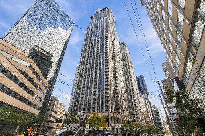 Property Photo:  763 Bay Street 4908  ON M5G 2R3 