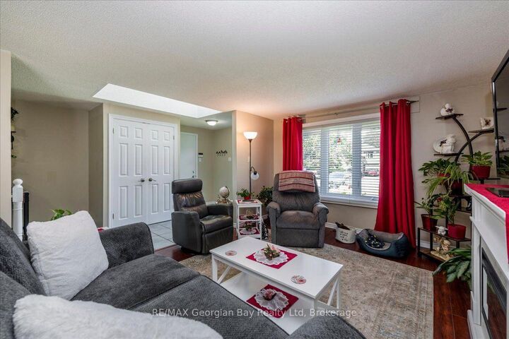 Property Photo:  359 Galloway Boulevard  ON L4R 5B2 