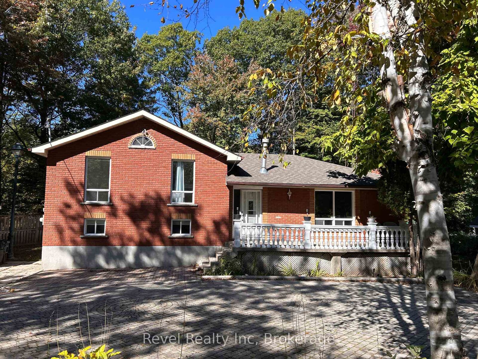 Property Photo: 97 Forest Circle ON L9M 0H4