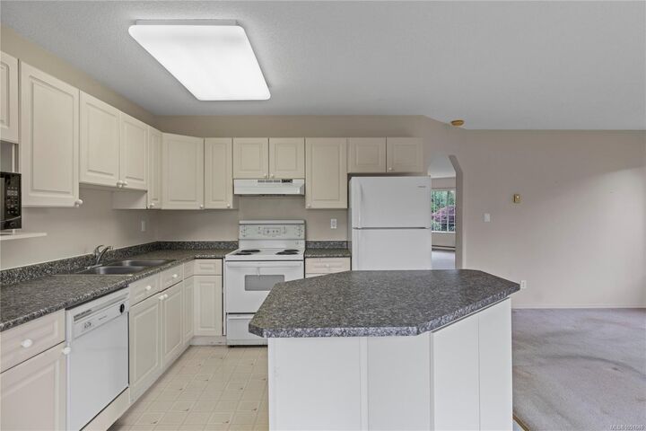 Property Photo:  728 Banwell Crt  BC V9K 1C2 