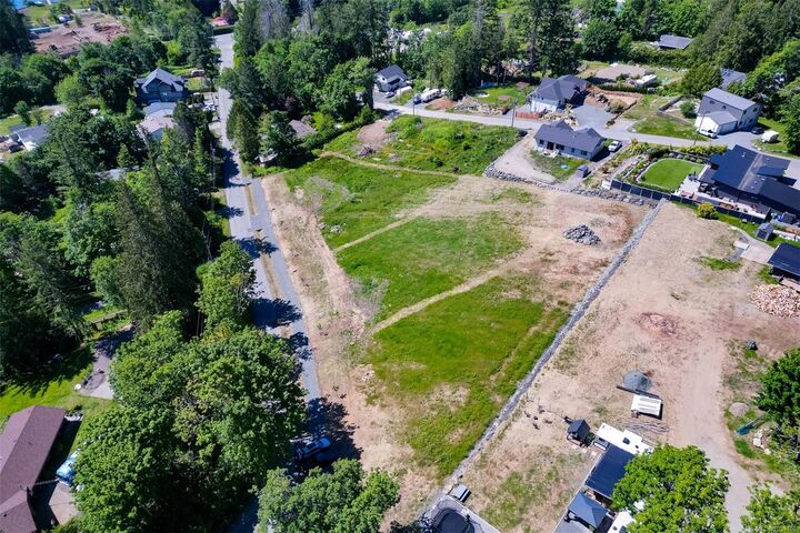 Property Photo: 2086 Harbourview Rd BC V9Z 2A1