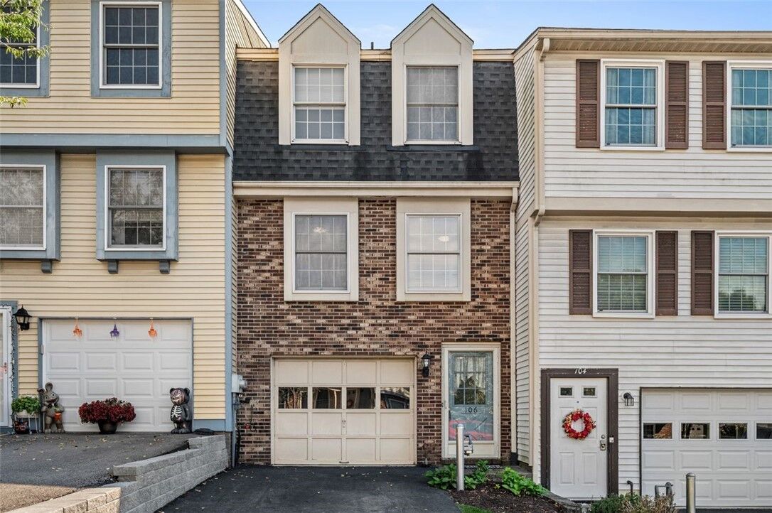 Property Photo:  106 Shadowlawn  PA 15236 