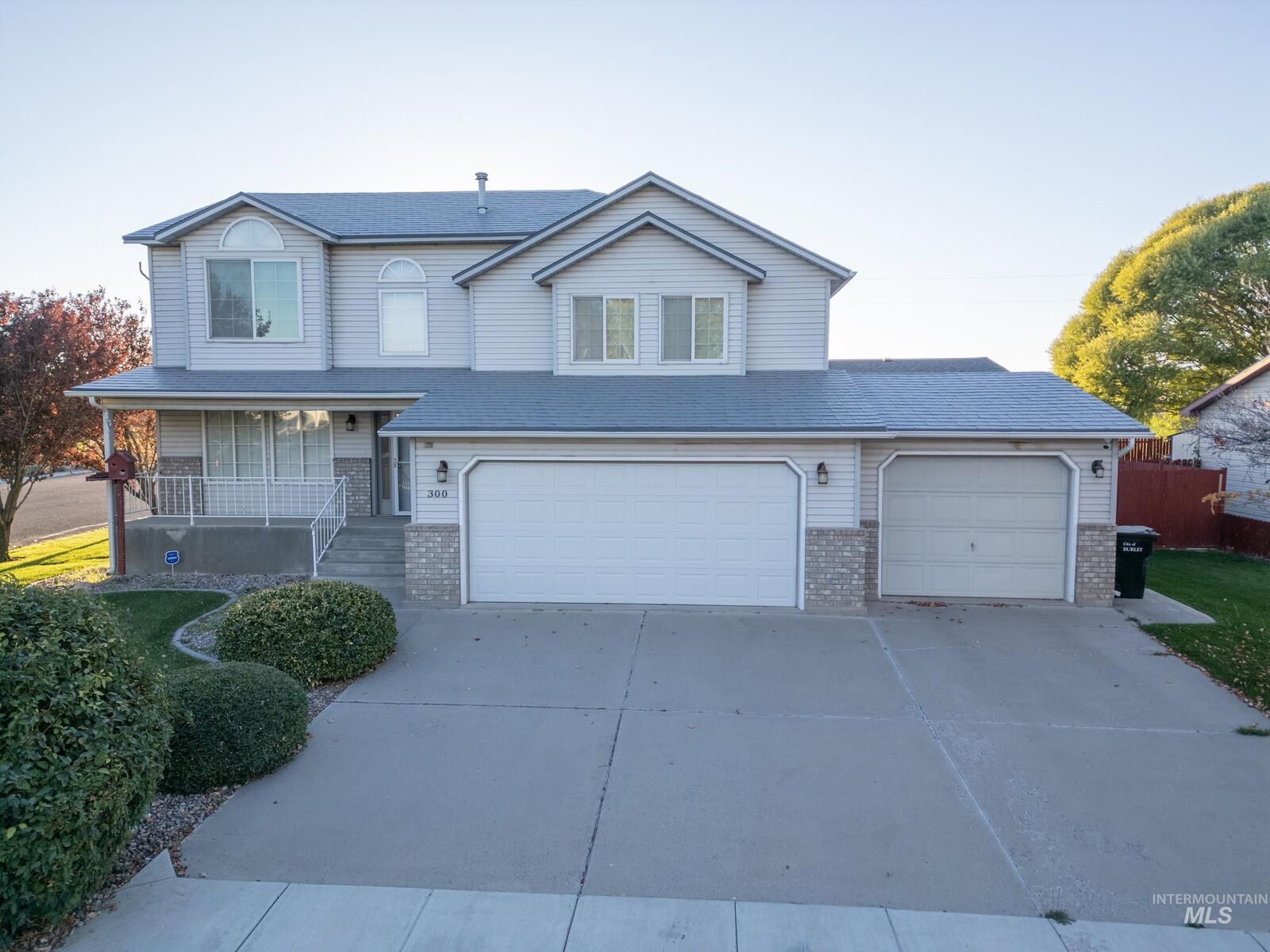 Property Photo:  300 N Burton Ave  ID 83318 
