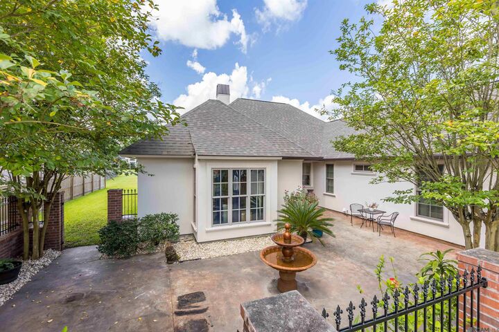Property Photo: 14524 Oak Path Dr LA 70769
