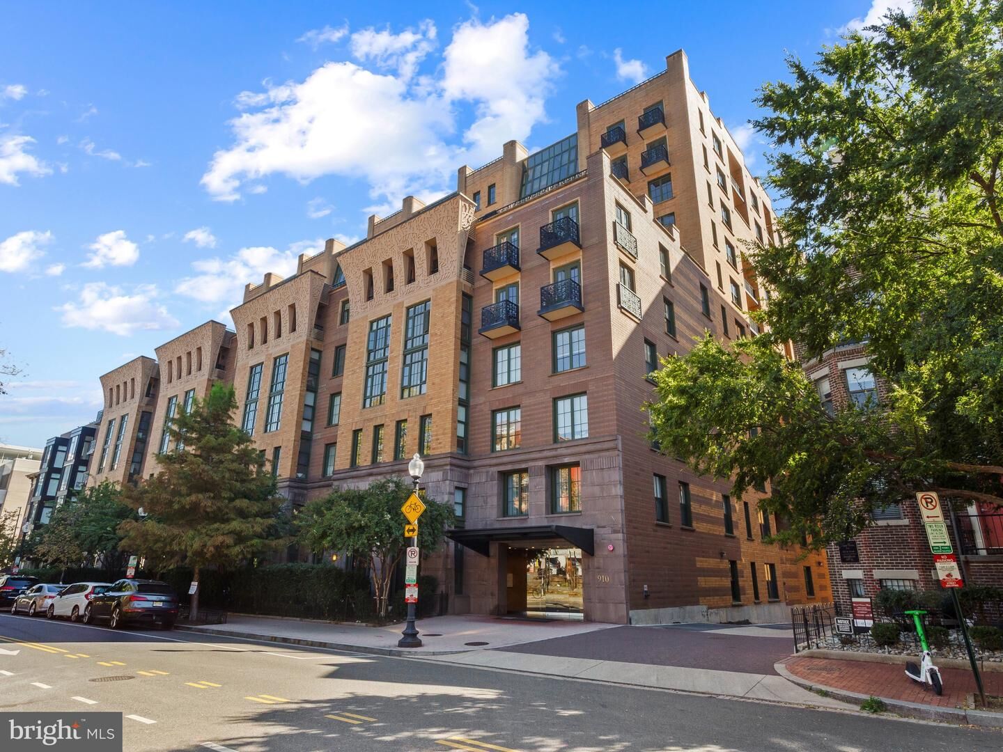 Property Photo:  910 M Street NW 1006  DC 20001 
