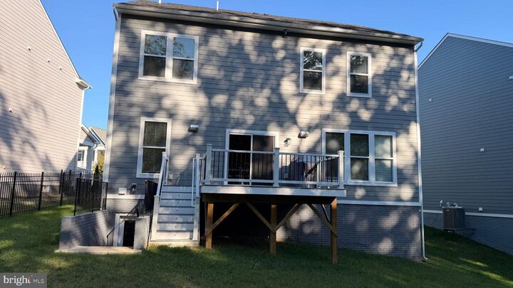 Property Photo:  2020 Silver Sycamore Lane  VA 22026 