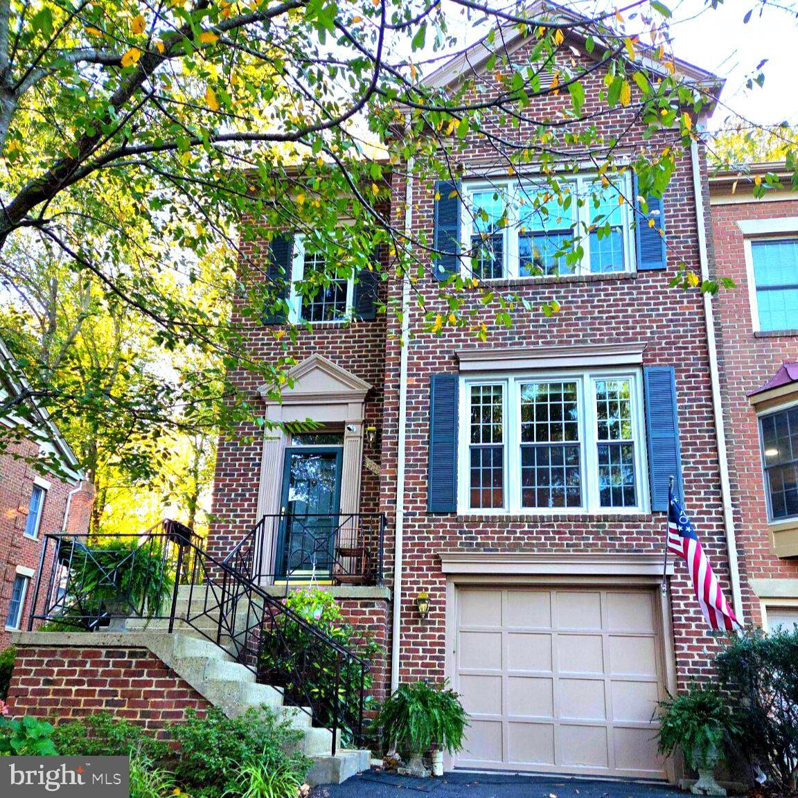 Property Photo:  6352 Tisbury Drive  VA 22015 