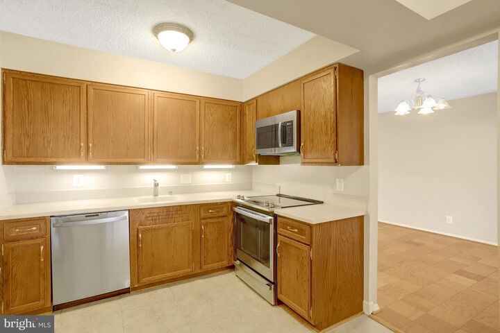 Property Photo: 3800 Fairfax Drive 106 VA 22203