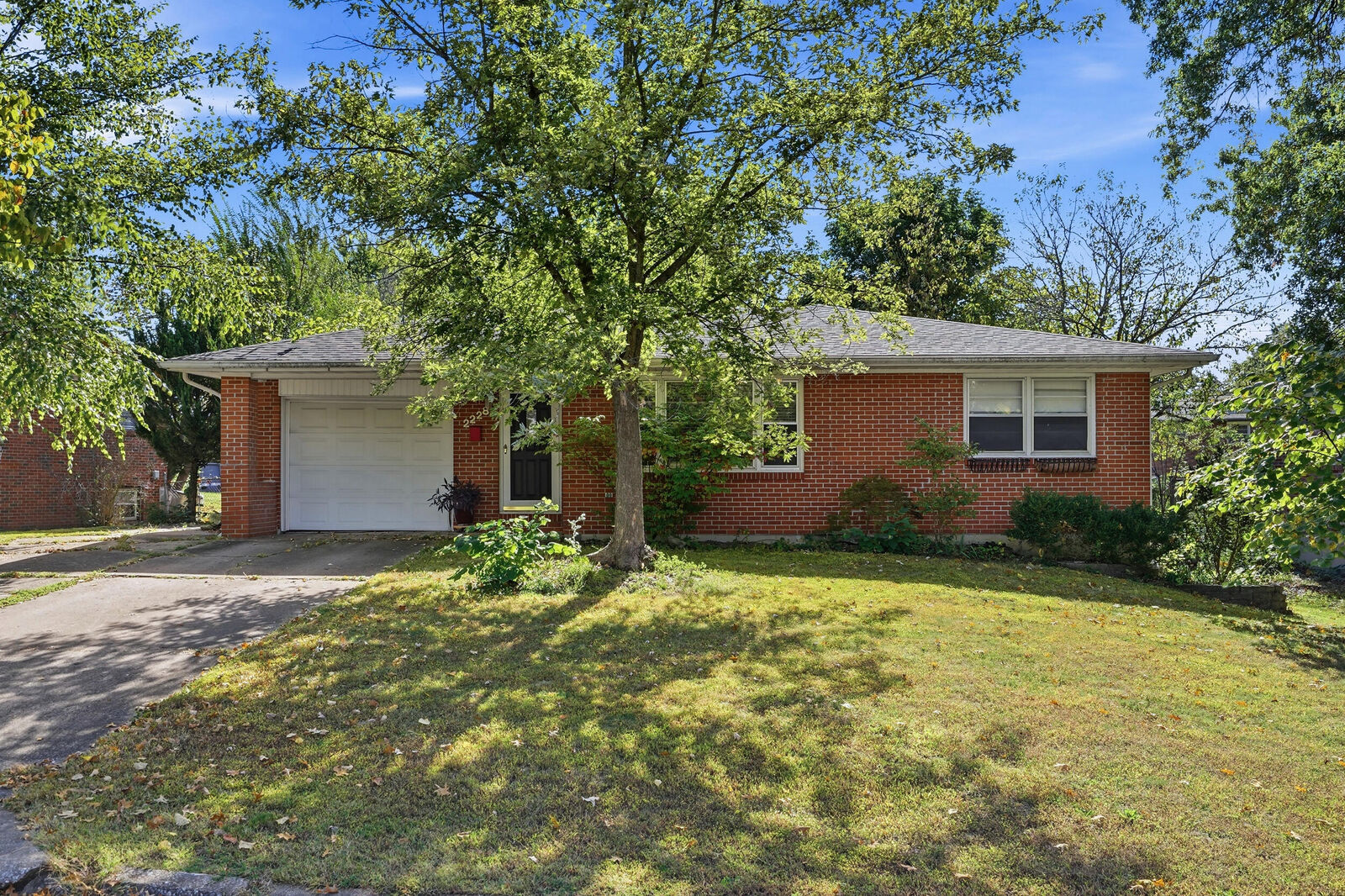 Property Photo:  2228 Concordia Dr  MO 65203 