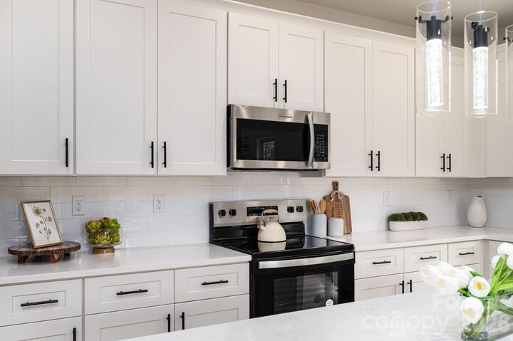 Property Photo: 1531 9th Street Lane NW NC 28601