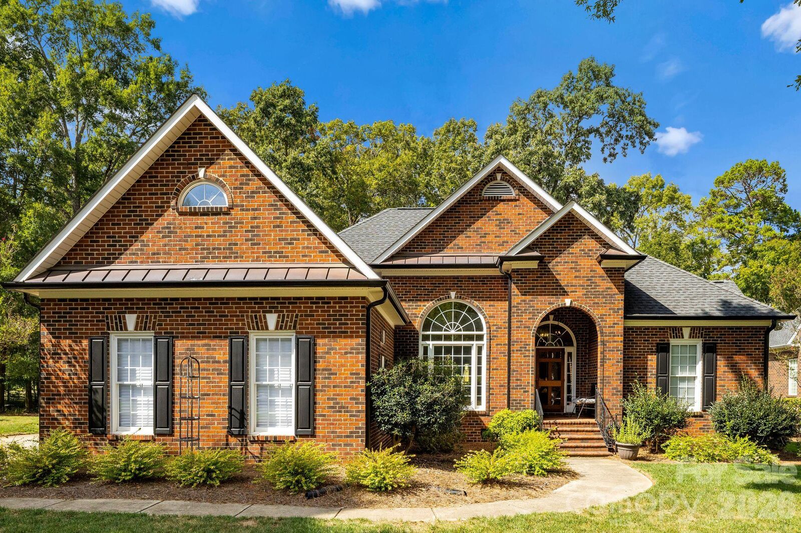 Property Photo:  2316 Caernarfon Lane  NC 28104 