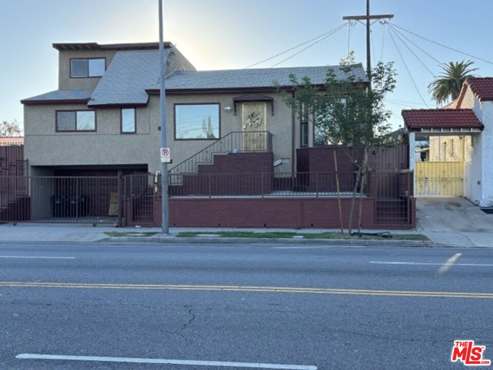 Property Photo:  8117 S Normandie Ave  CA 90044 