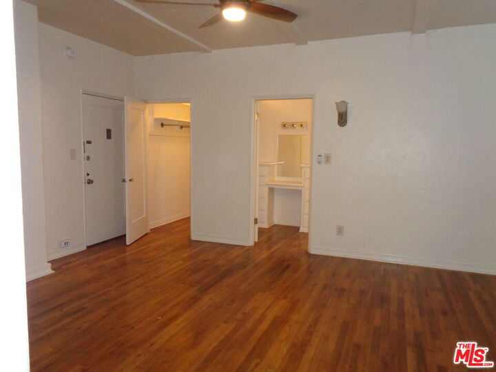 Property Photo: 1266 S Citrus Ave CA 90019