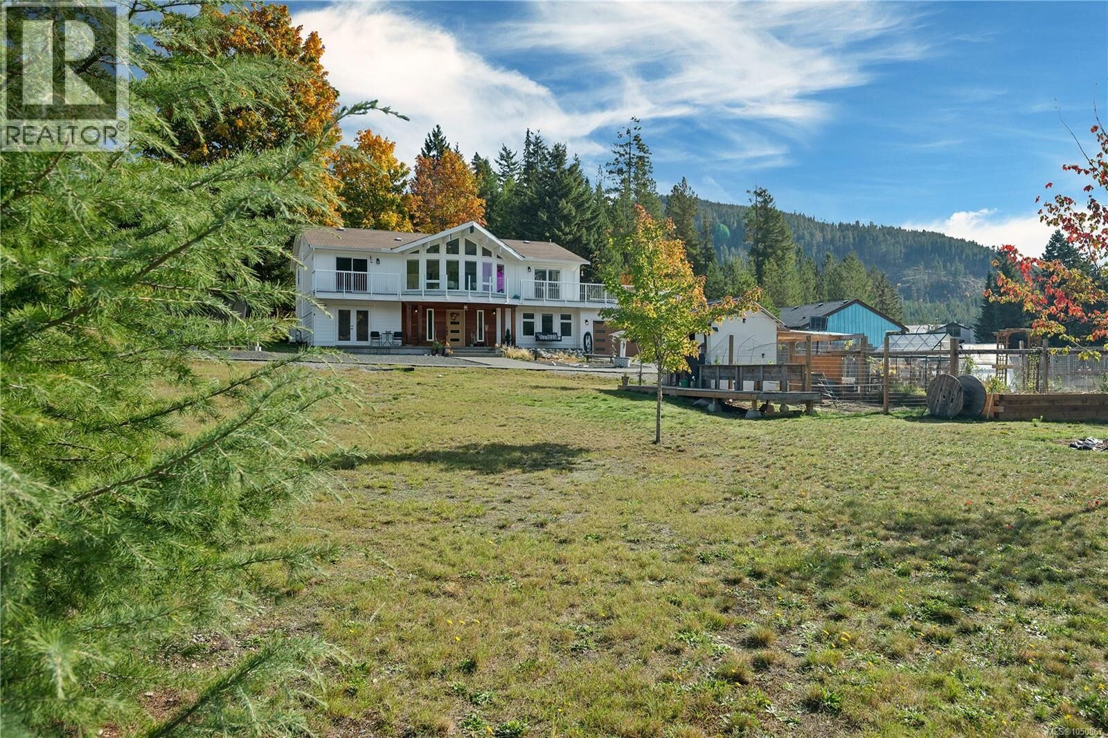 Property Photo: 527 Burman Court BC V0P 1G0