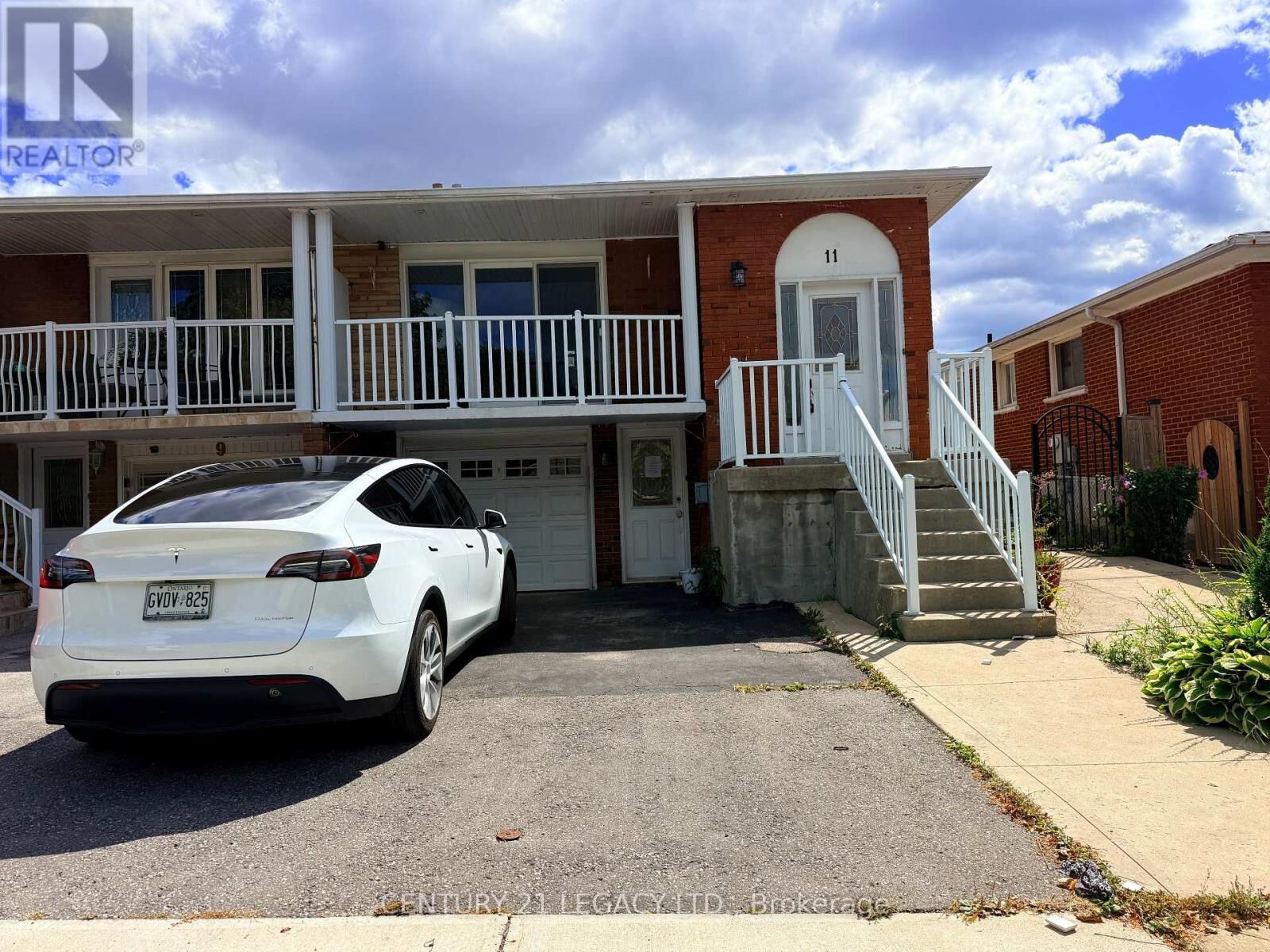 Property Photo:  11 Tolton Drive  ON L6V 2P9 