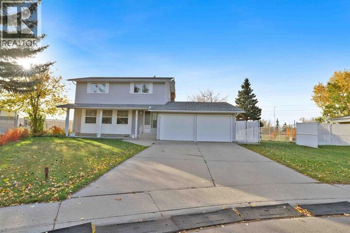 Property Photo: 161 Braniff Crescent Southwest AB T2W 2M3