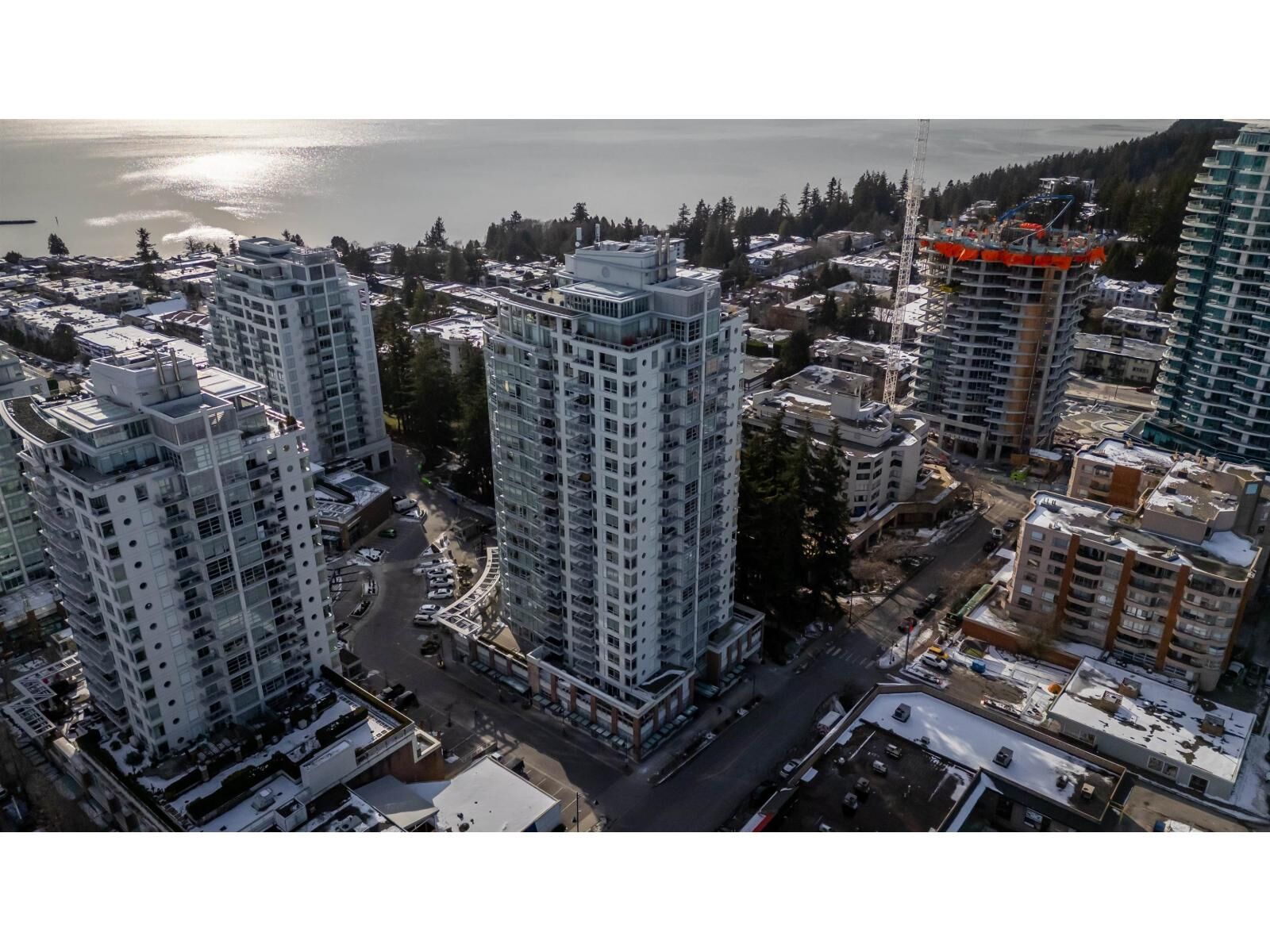 Property Photo:  15152 Russell Avenue 204  BC V4B 0A3 