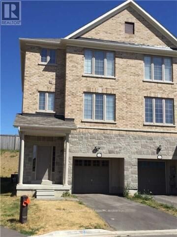 Property Photo: 256 Andrews Trail ON L9T 6S6