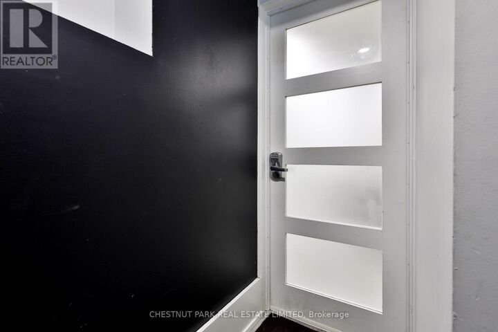 Property Photo: 95 Parkside Drive Rear ON M6R 2Y8