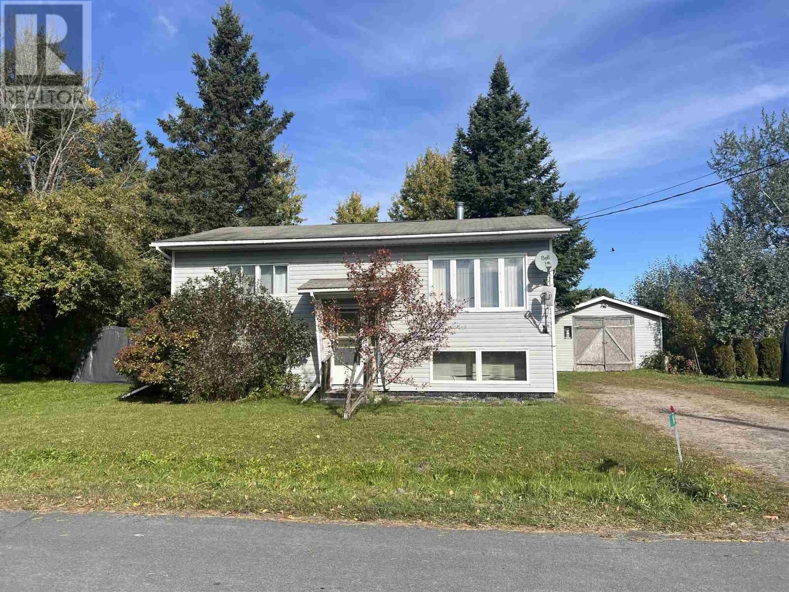 Property Photo:  14 Hoatson St  ON P0R 1C0 