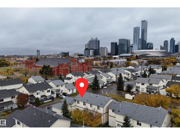 Property Photo:  #85 10909 106 St NW  AB T5H 4M7 