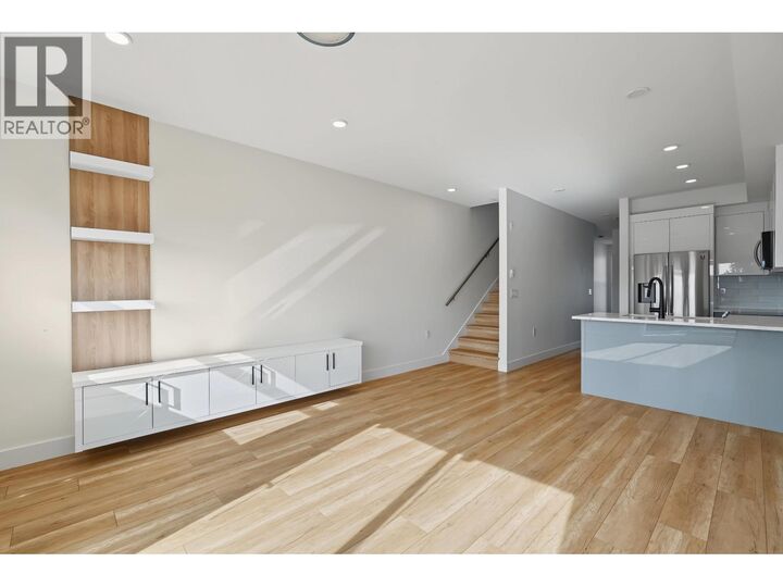 Property Photo: 6288 Beresford Street 11 BC V5J 1K2