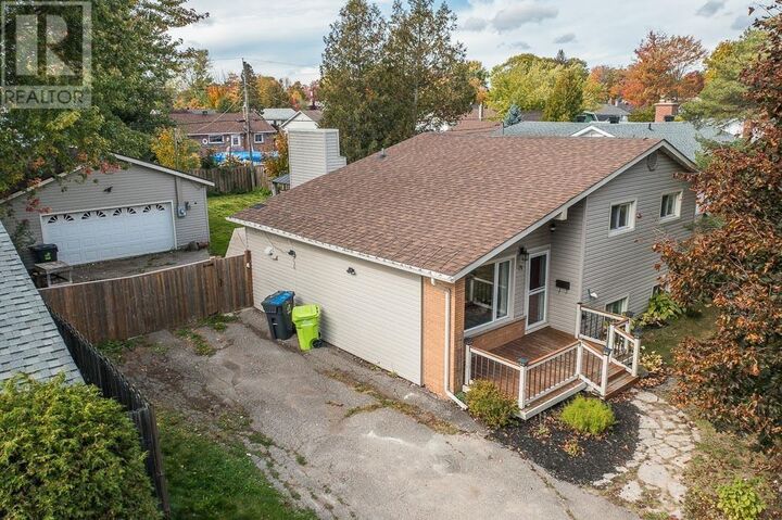 Property Photo:  73 Promenade Dr  ON P6B 5J5 