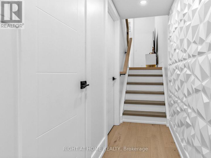 Property Photo: 100 Jenny Wren Way ON M2H 2Z2