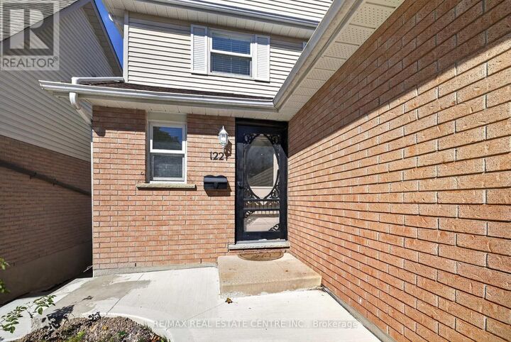 Property Photo:  122 Moss Place  ON N1G 4V4 