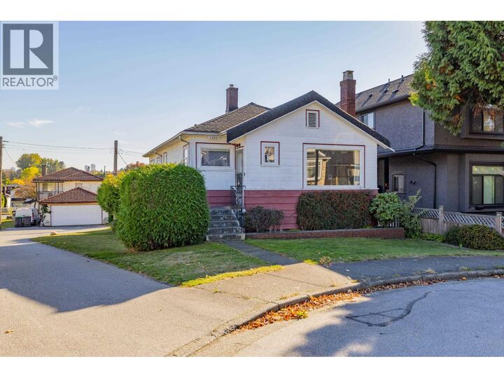 Property Photo: 3368 Parker Street BC V5K 2V9