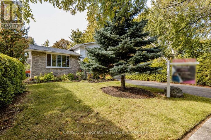 Property Photo:  2588 Pinkwell Drive  ON L5K 2B4 