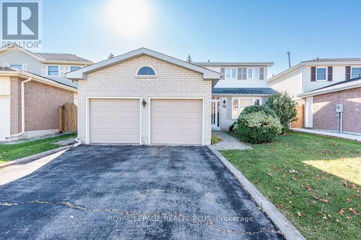 Property Photo:  19 Macdougall Drive  ON L6S 3P4 