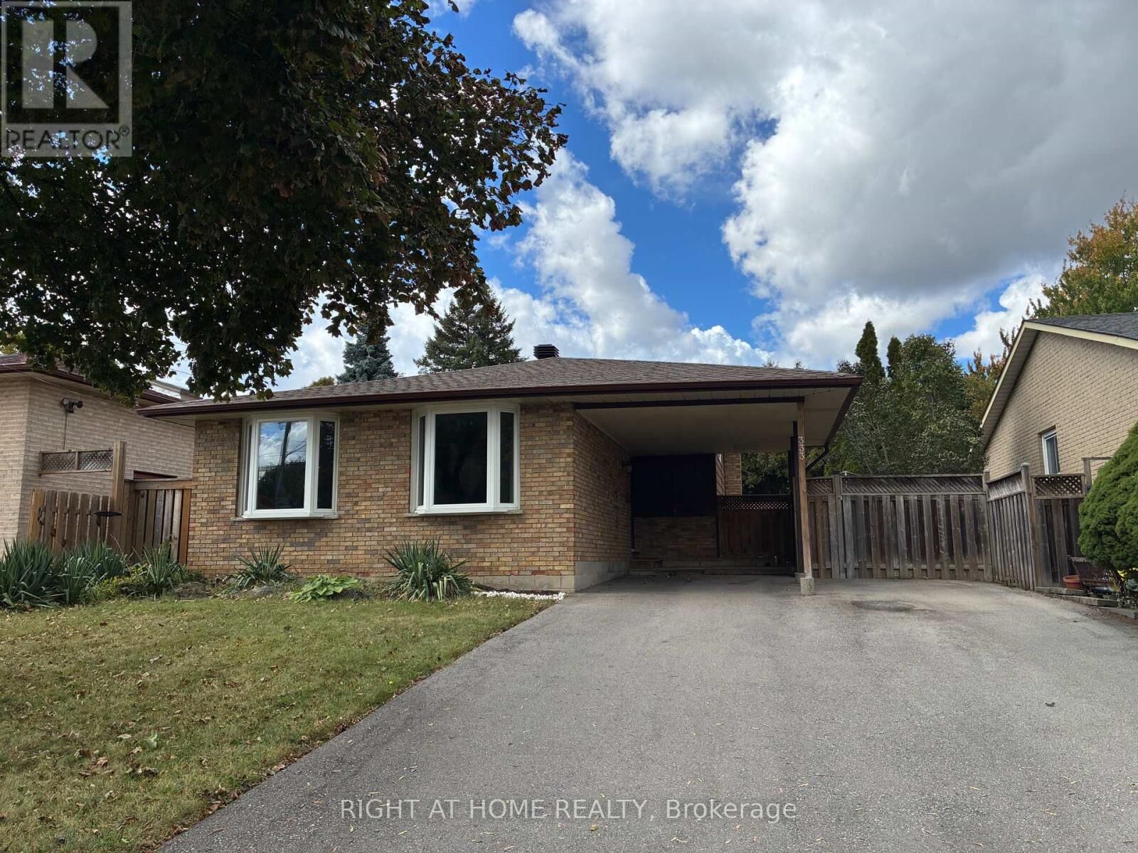 Property Photo:  333 Rexford Drive  ON L8W 1W2 
