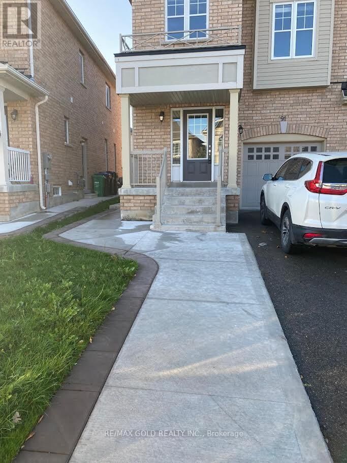 Property Photo: 91 Yardley Crescent Bsmt ON L6X 5L8