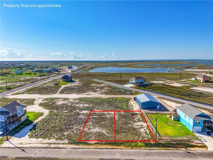 Property Photo:  609 & 610 W Shady Oak  TX 78382 