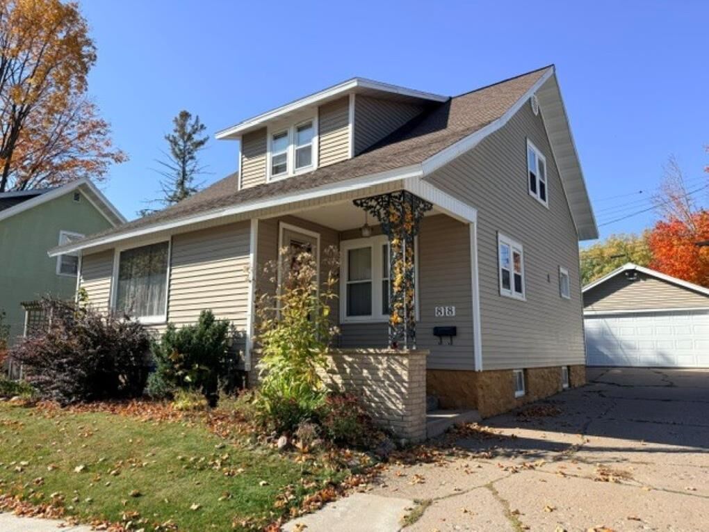 Property Photo:  818 N 4th Avenue  WI 54401 