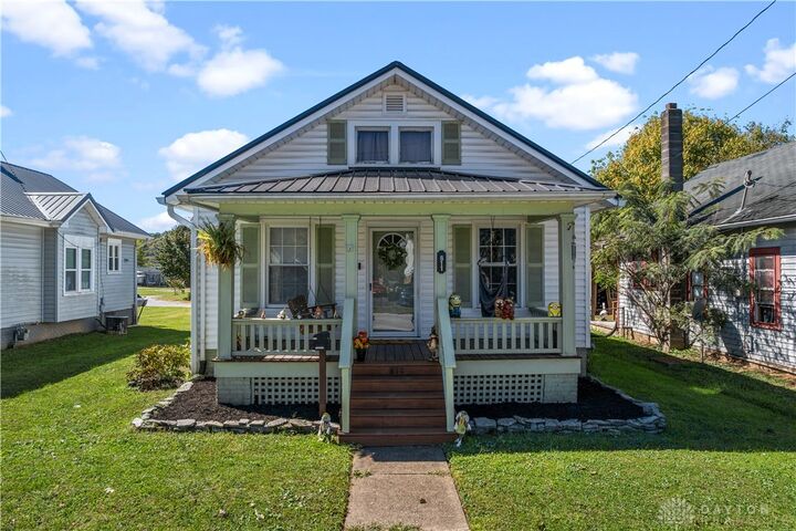 Property Photo: 811 S 2nd Street OH 45167
