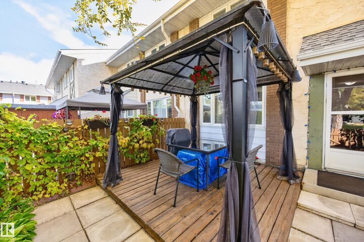 Property Photo:  15A Callingwood Court NW  AB T5T 0H5 
