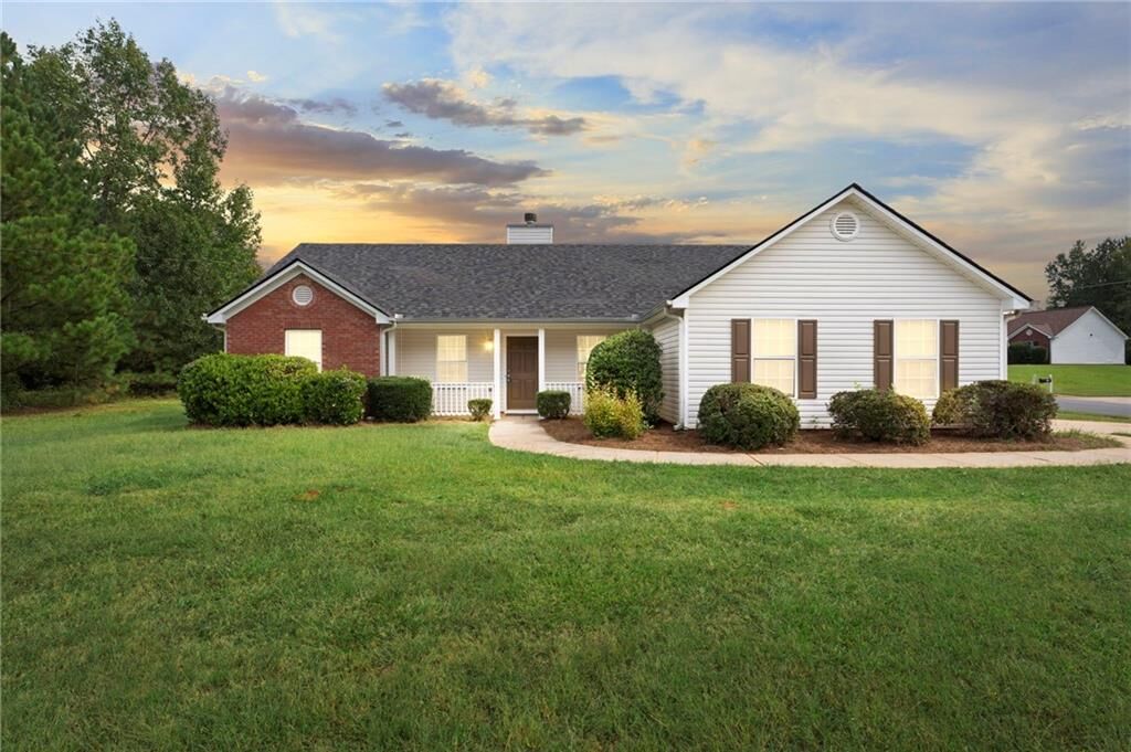 Property Photo:  15 Amber Way  GA 30016 