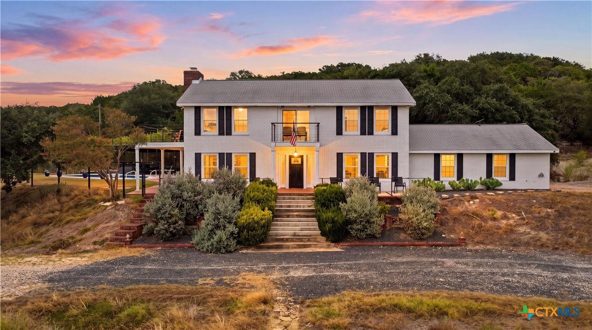 Property Photo:  344 E South Fork Rd Road  TX 78013 
