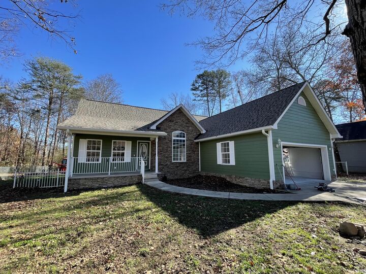 Property Photo:  132 Maple Street  TN 37327 