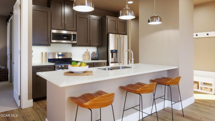 Property Photo:  