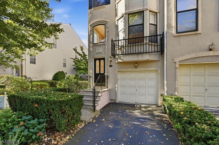 Property Photo: 448 Hartford Dr NJ 07110