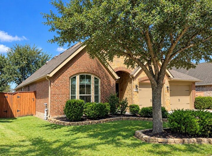 Property Photo: 17618 Barrowfield Lane TX 77407