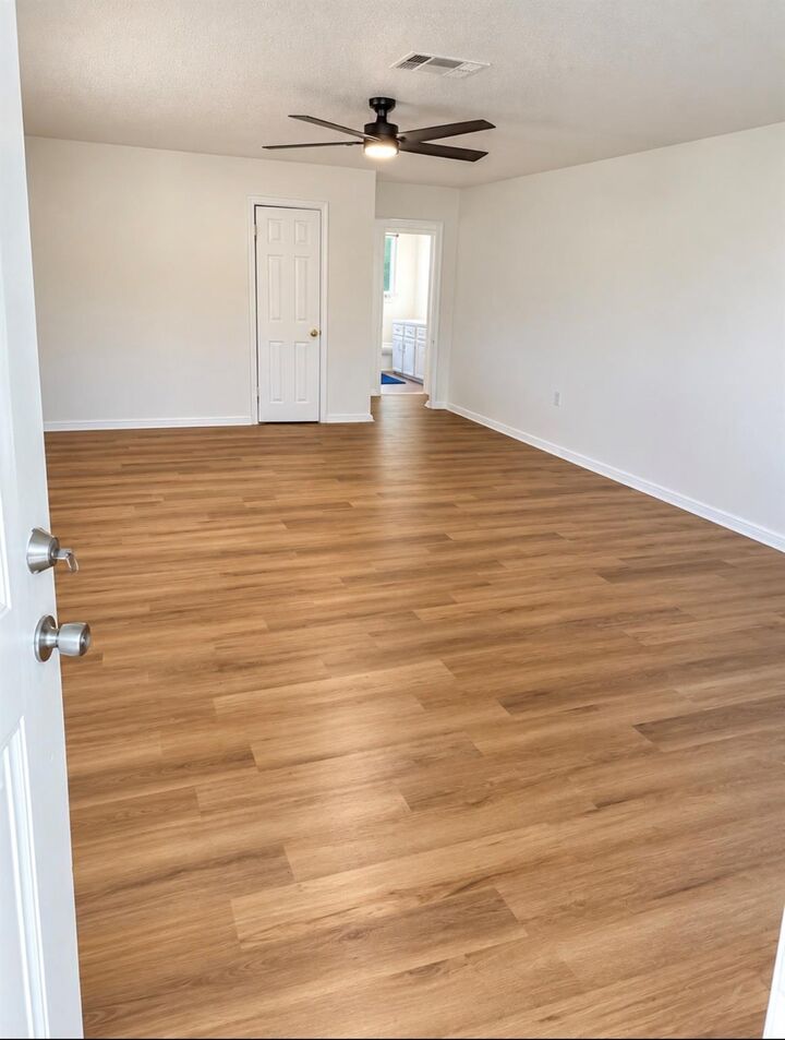 Property Photo: 25414 Wildwood Lane TX 77336