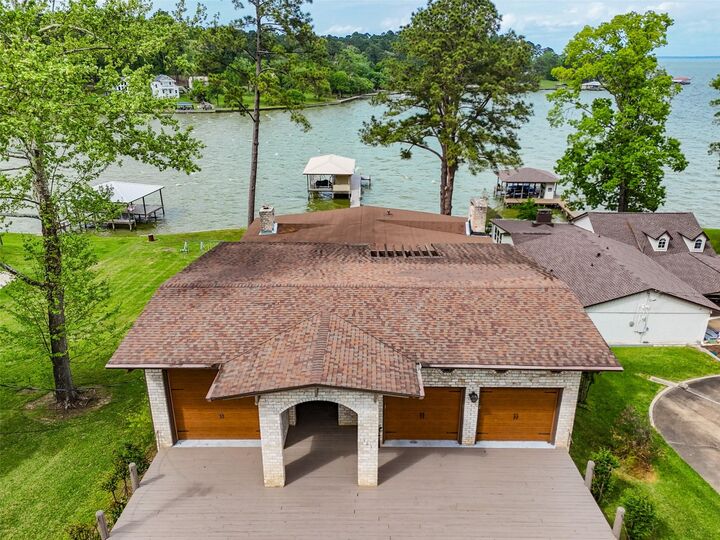 Property Photo:  121 Holiday Lane  TX 77331 
